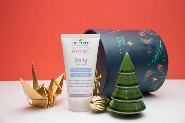 TOP TIPS FOR KEEPING YOUR SKIN CLEAR DURING THE HOLIDAYS